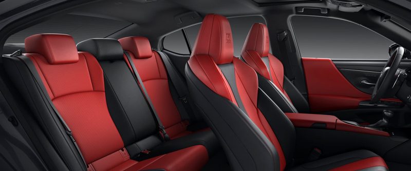 Lexus ES F Sport thể thao.