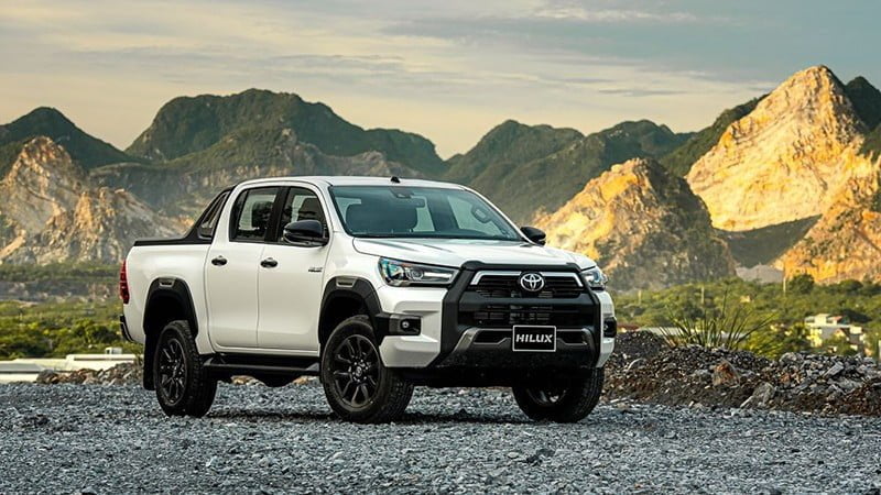 Toyota Hilux 2023 giá lăn bánh, trả góp, khuyến mãi mới nhất